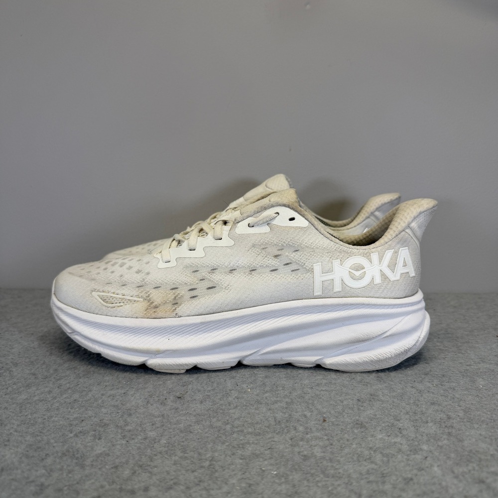 Hoka Clifton 9 Womens Shoes Size 10.5 White Athletic Running Sneaker 1127896 WWH